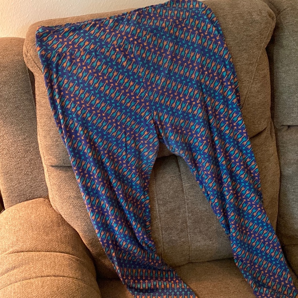 TC Lularoe Leggings Arrows